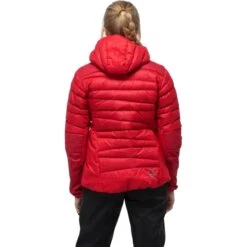 Norrona Plumífero Chaqueta Mujer - Falketind Down750 Hood - True Red 7 Norrona Plumífero Chaqueta Mujer - Falketind Down750 Hood - True Red -Norrona norrona falketind down750 hood jacket women true red 2 1460757