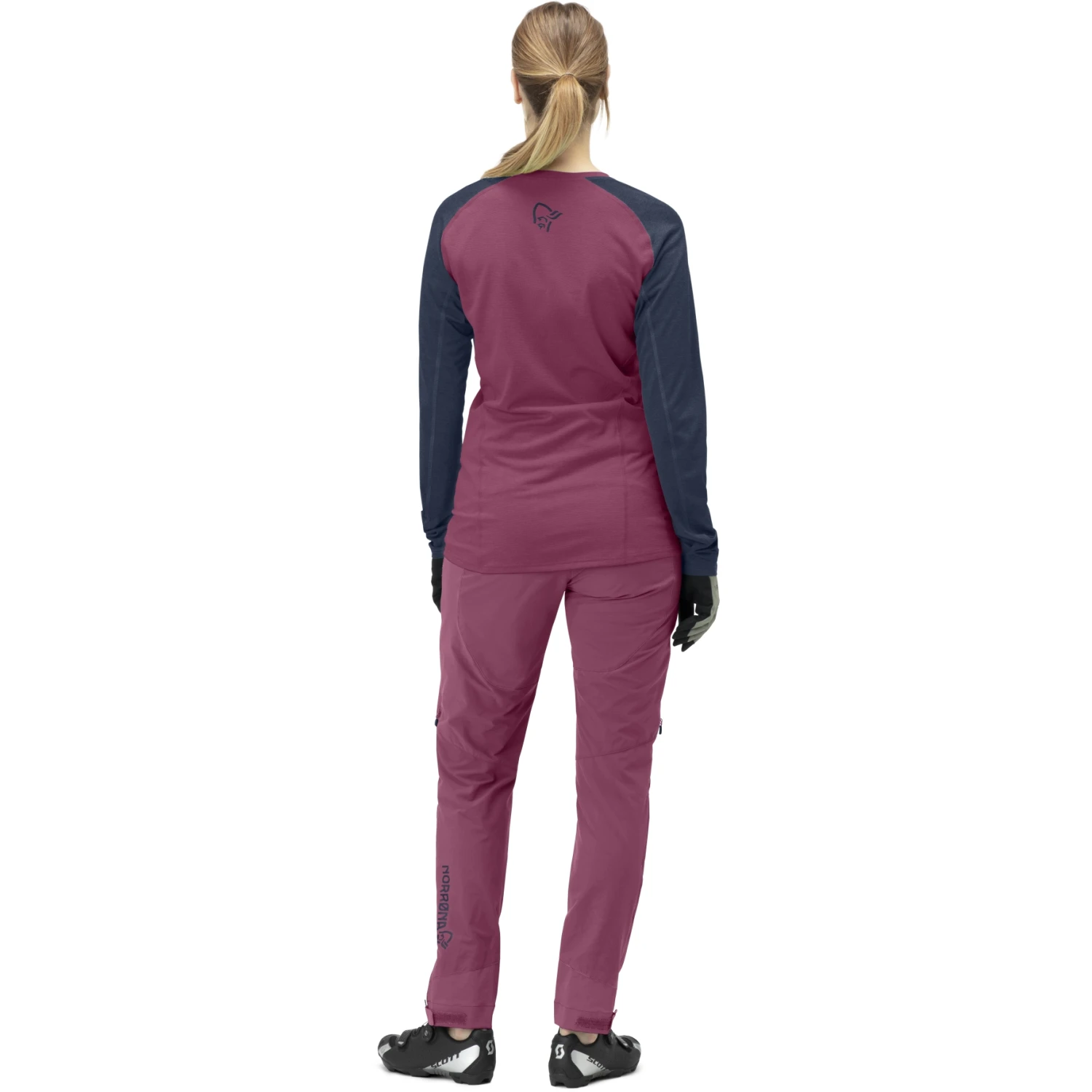 Norrona Camiseta De Manga Larga Mujer - Fjørå Equaliser Lightweight - Violet Quartz/Indigo Night 5 Norrona Camiseta De Manga Larga Mujer - Fjørå Equaliser Lightweight - Violet Quartz/Indigo Night - Imagen 5