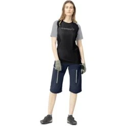 Norrona Camiseta Mujer - Fjørå Equaliser Lightweight - Caviar/Light Grey 8 Norrona Camiseta Mujer - Fjørå Equaliser Lightweight - Caviar/Light Grey -Norrona norrona fjora equaliser lightweight t shirt women caviar light grey model 1 1399586