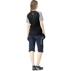 Norrona Camiseta Mujer - Fjørå Equaliser Lightweight - Caviar/Light Grey 9 Norrona Camiseta Mujer - Fjørå Equaliser Lightweight - Caviar/Light Grey -Norrona norrona fjora equaliser lightweight t shirt women caviar light grey model 2 1399587