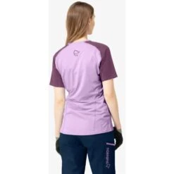Norrona Camiseta Mujer - Fjørå Equaliser Lightweight - Dark Purple/Violet Tulle -Norrona norrona fjora equaliser lightweight t shirt women dark purple violet tulle 5 1126784