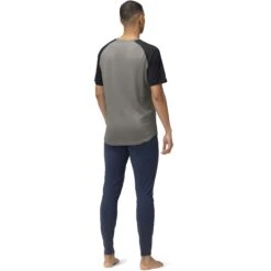 Norrona Camiseta Interior Hombre - PureUll - Castor Grey/Caviar Melange -Norrona norrona pureull t shirt men castor grey caviar melange 3 1257764