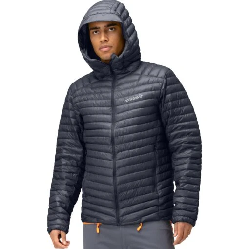 Norrona Plumífero Chaqueta Hombre - Trollveggen Superlight Down850 Hood - Cool Black -Norrona norrona trollveggen superlight down850 hood jacket men cool black 1 1465182