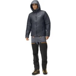 Norrona Plumífero Chaqueta Hombre - Trollveggen Superlight Down850 Hood - Cool Black -Norrona norrona trollveggen superlight down850 hood jacket men cool black 3 1258401